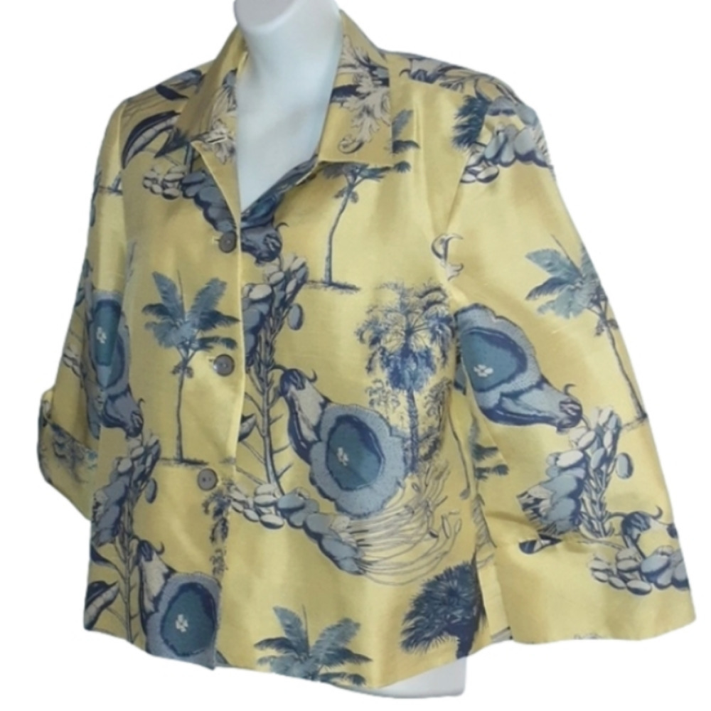 A Versatile JACKET by Designer Harve Bernard
